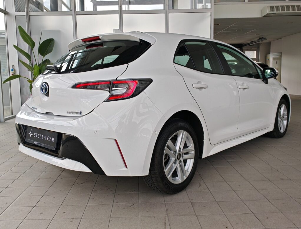 Toyota Corolla 1.8 hybrid - 6