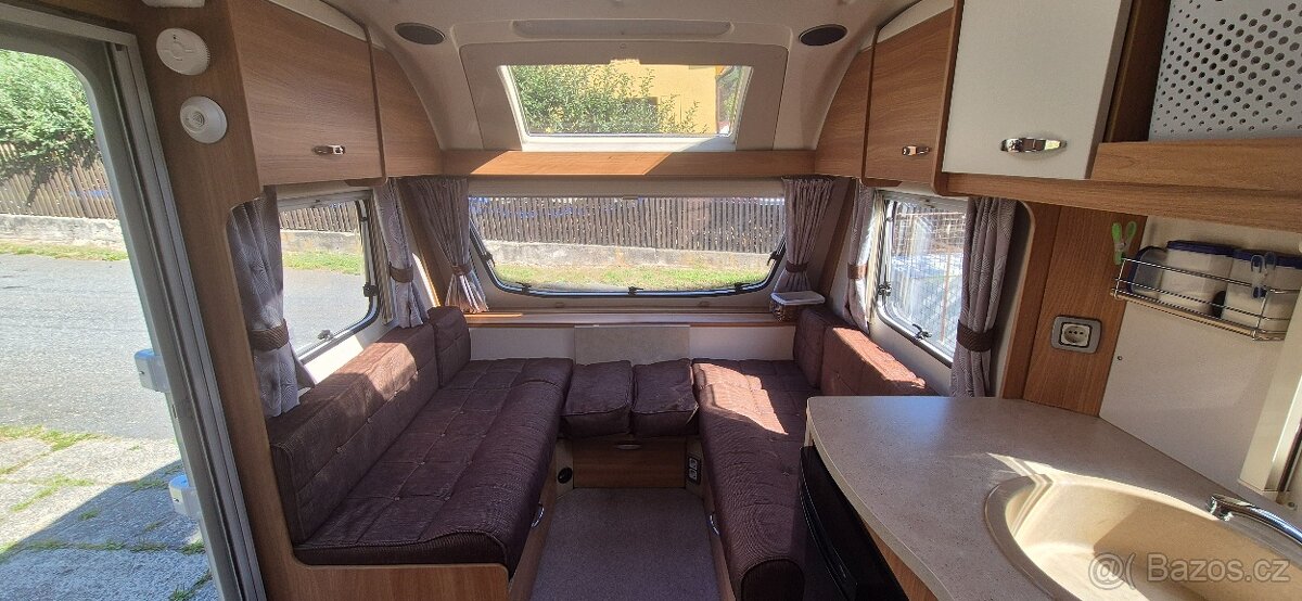 Obytný přívěs Swift Sprite Major 4 FB - plně vybavený - 6