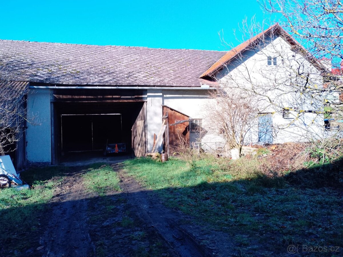 Lukavec - Rodinný dům, pozemek 4050 m² - 6