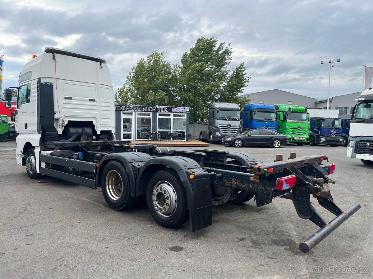 MAN TGA 26.430 BDF 6x2 MANUÁL EURO III - 6