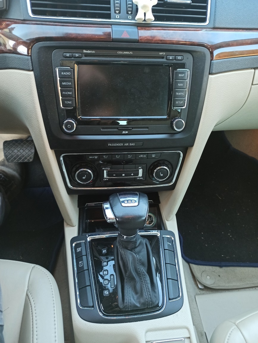 Škoda Superb II DSG 2.0tdi 125kw 200tis.km - 6