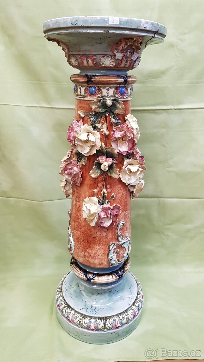 Starožitný, bohatě zdobený, majolikový květinový stojan - 6