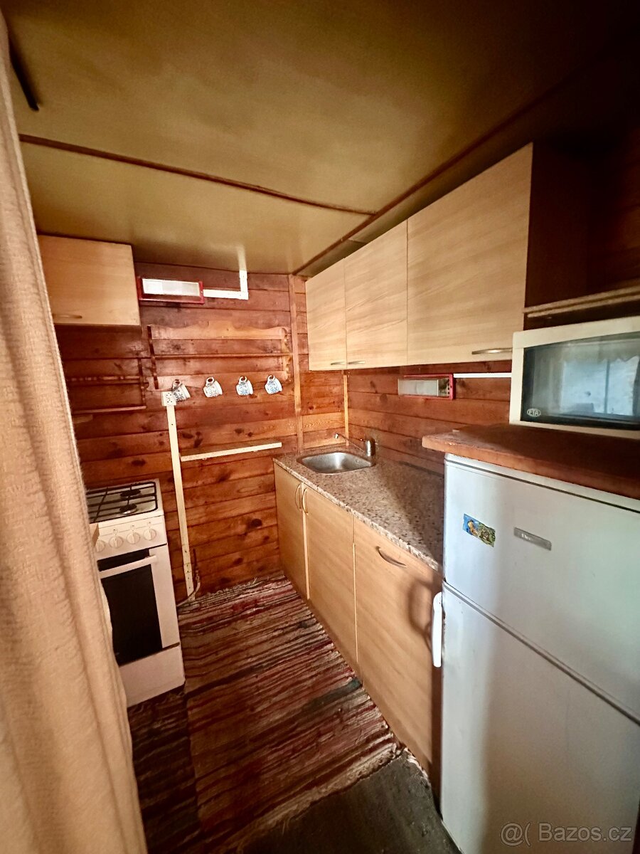 Chata 3+1 , 52m2 okres Praha východ - 6