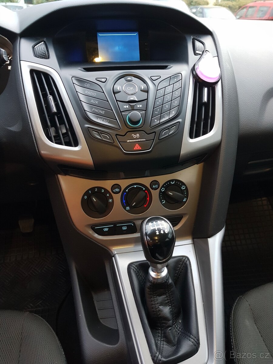 Osobní auto Ford Focus 1.6 TDCi - 6
