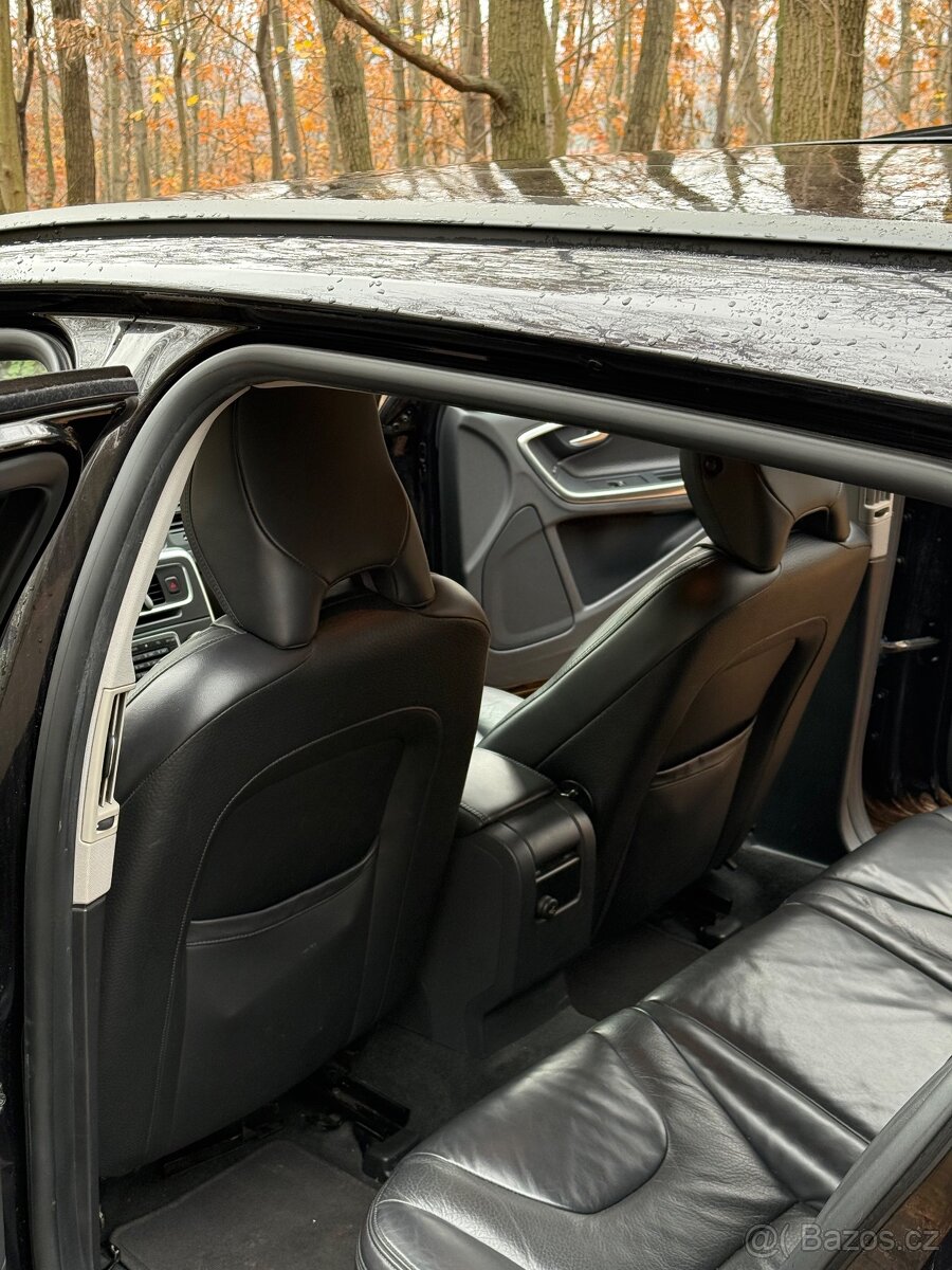 Volvo V60 D3 100 kW • pětiválec • manuál • 214 953 km - 6
