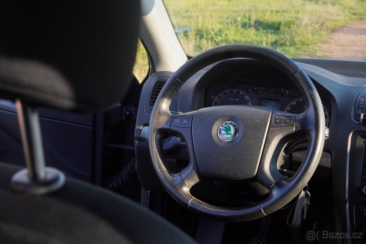 Prodám vozidlo Škoda Octavia 2 Combi 1.9Tdi 77kw. - 6