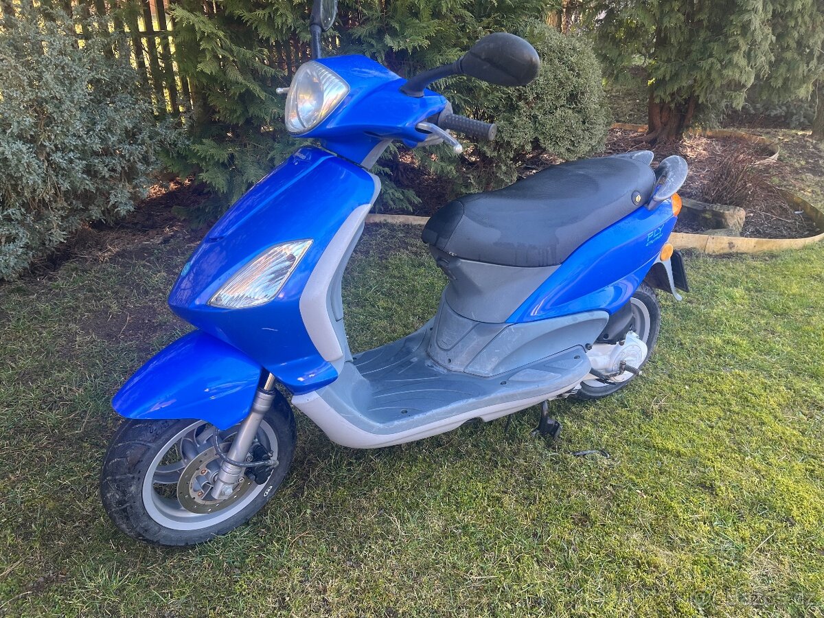 Piaggio fly skútr 50 - 6