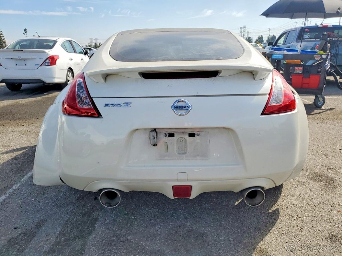 NISSAN 370Z BASE 2016 - 6