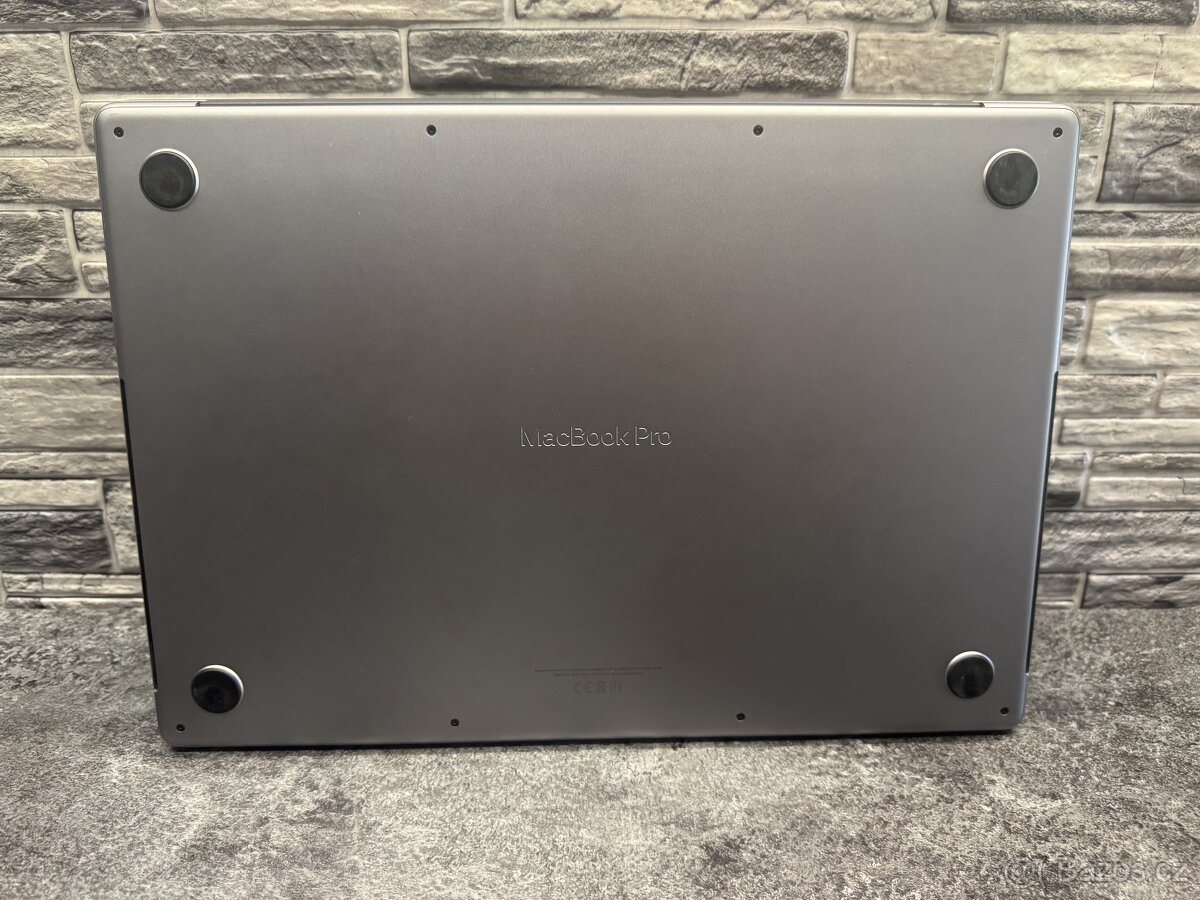 MacBook Pro 16” 2023 M2 Pro / 16GB / 512GB - 6