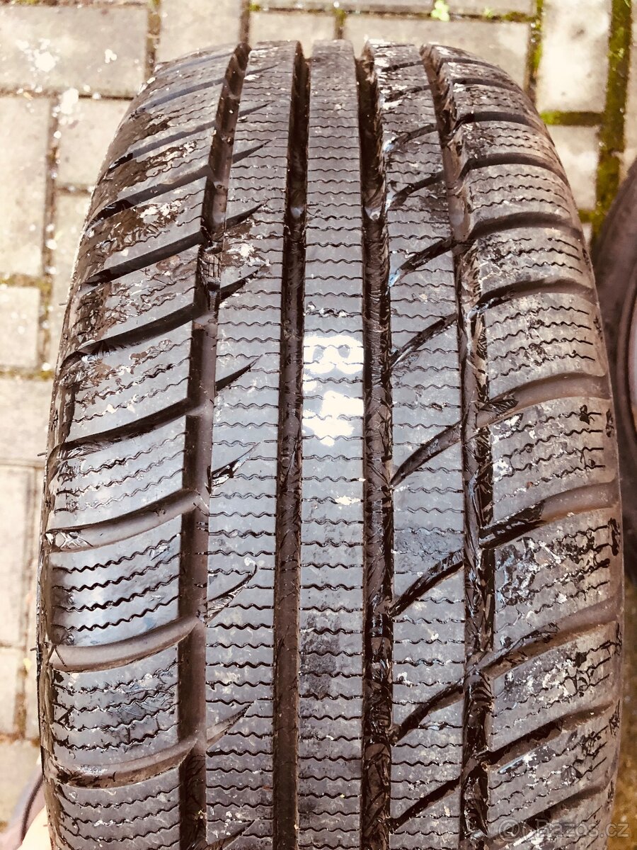 14 " plechový disk 4x100 6Jx14H2 ET43, zimní pneu 185/55/14 - 6