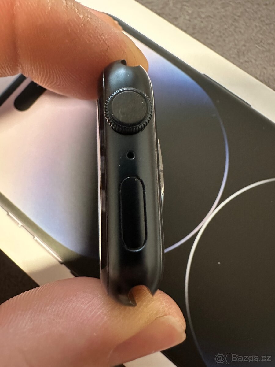 IPhone 14 Pro + Apple Watch 9 - 6