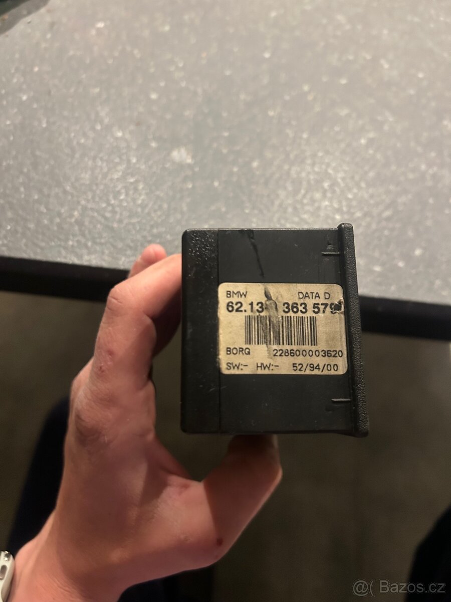 BMW e36 jednotky a tlačítka - 6