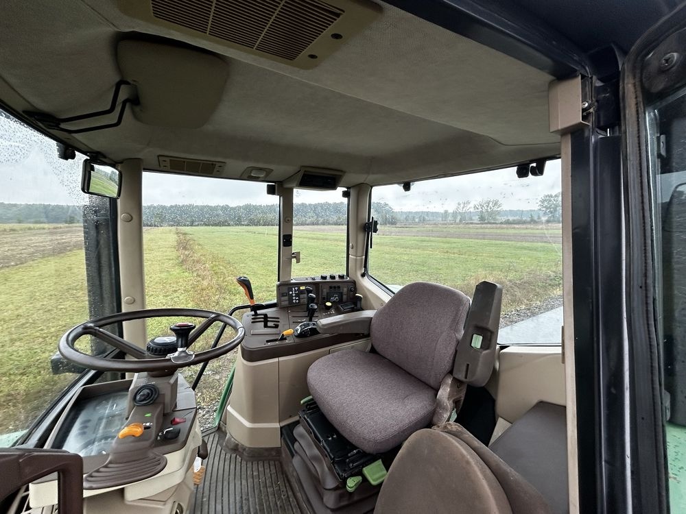 Traktor John Deere 6910 - 6