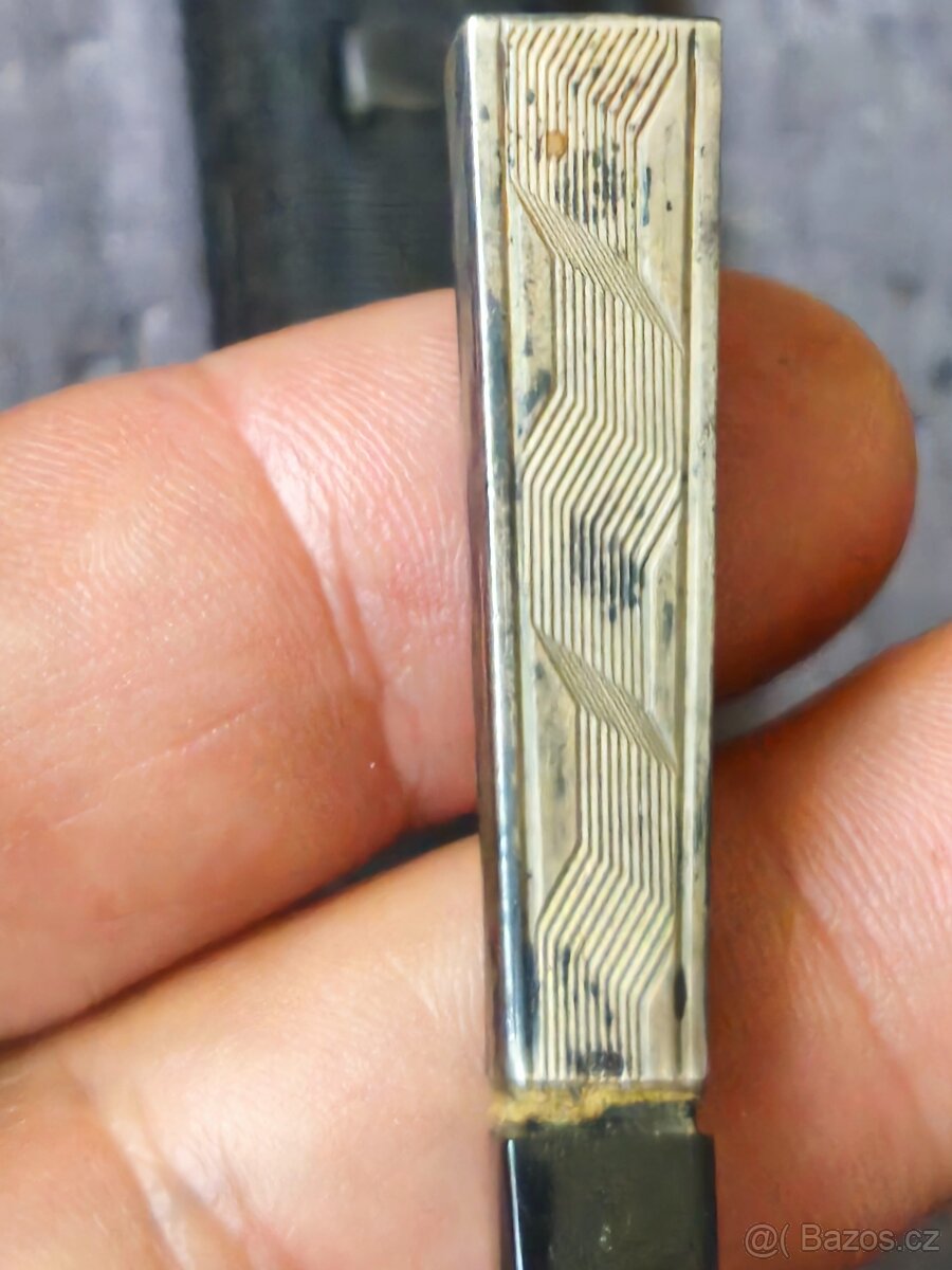 Staré kuřácké potřeby. - 6