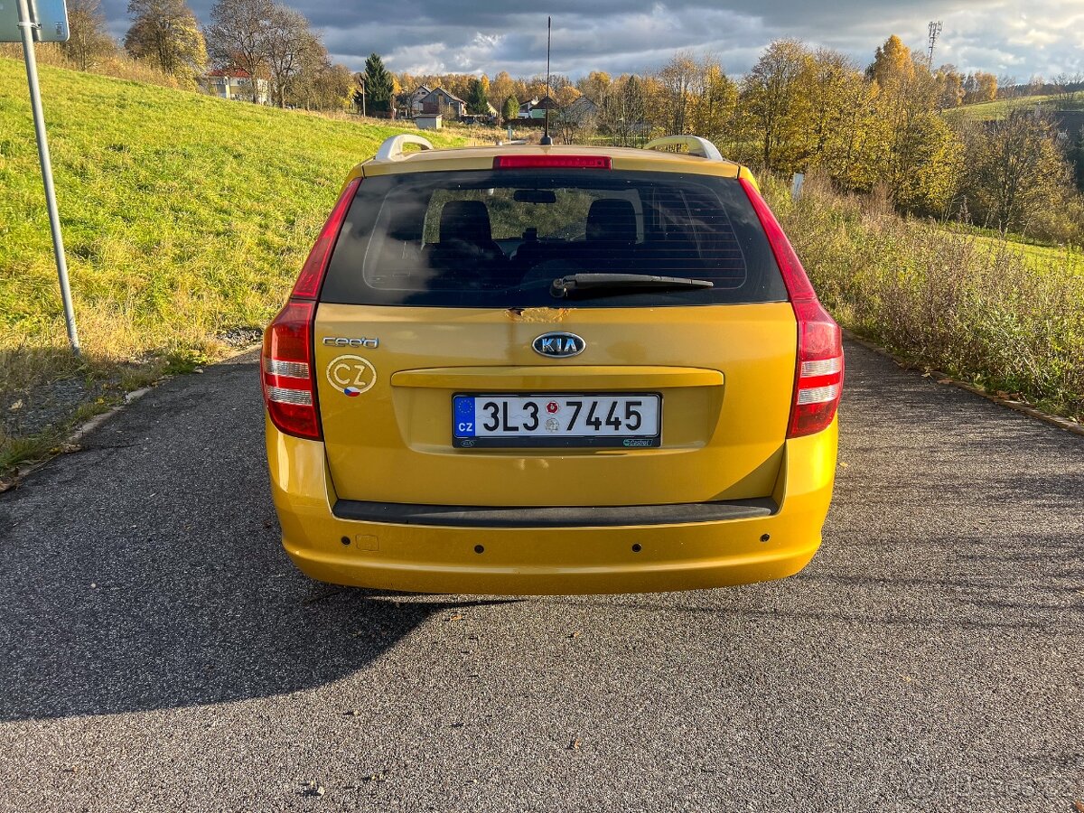 Kia Ceed SW 2009 1,4 benzín 80kw Nová STK - 6