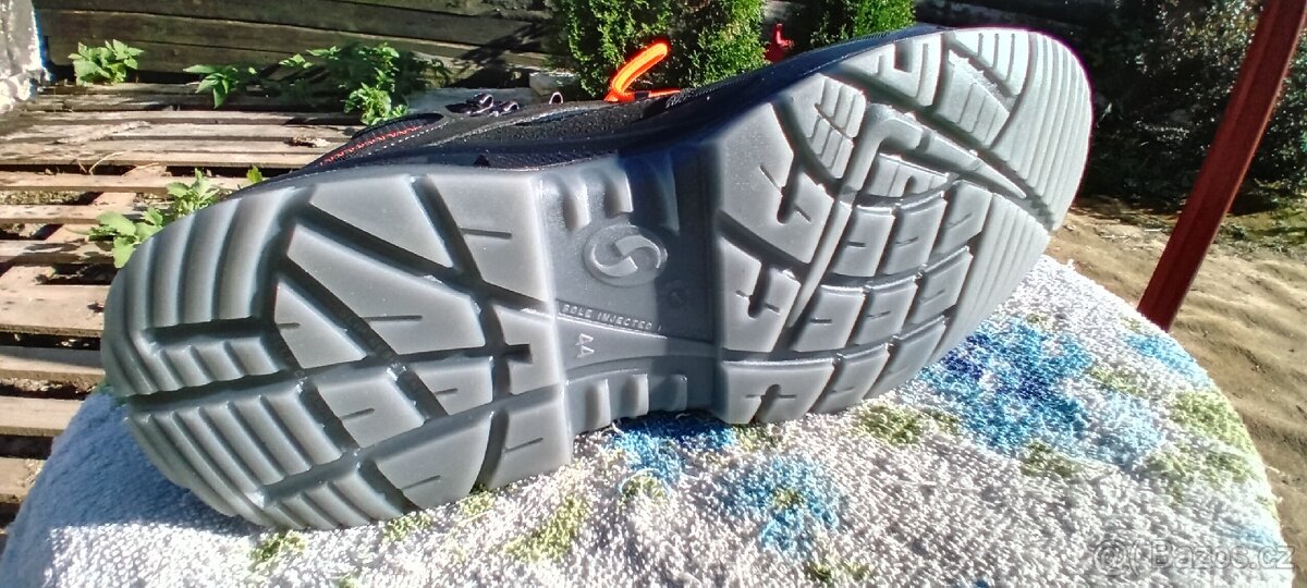 Sixton peak aluminium vel 44 Nové - 6