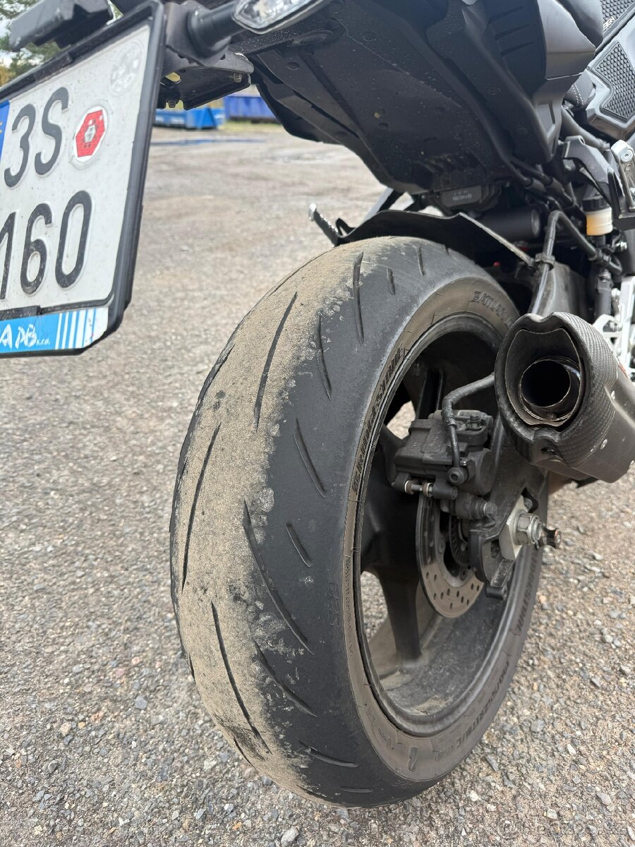 Yamaha MT 10 - 6