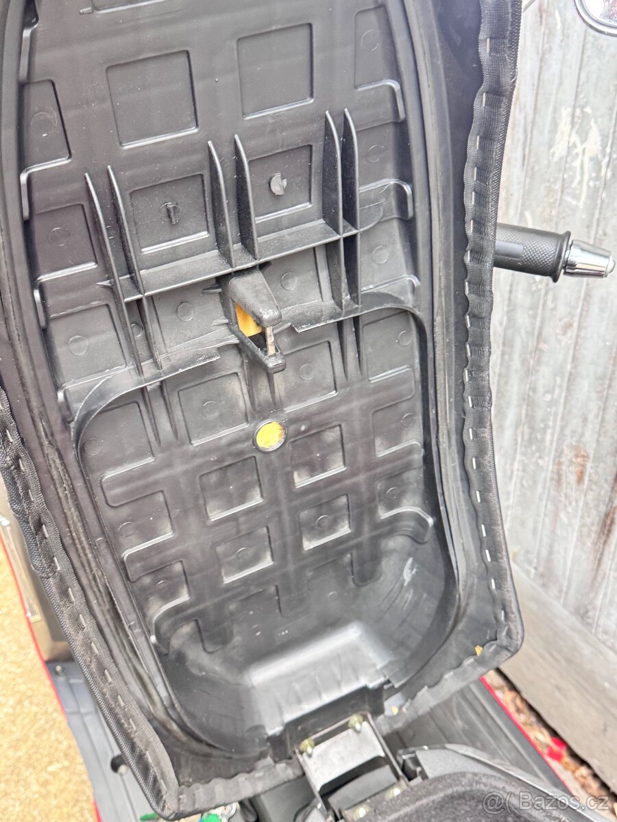 Yuki 125ccm Bug rv.: 2016 - 6