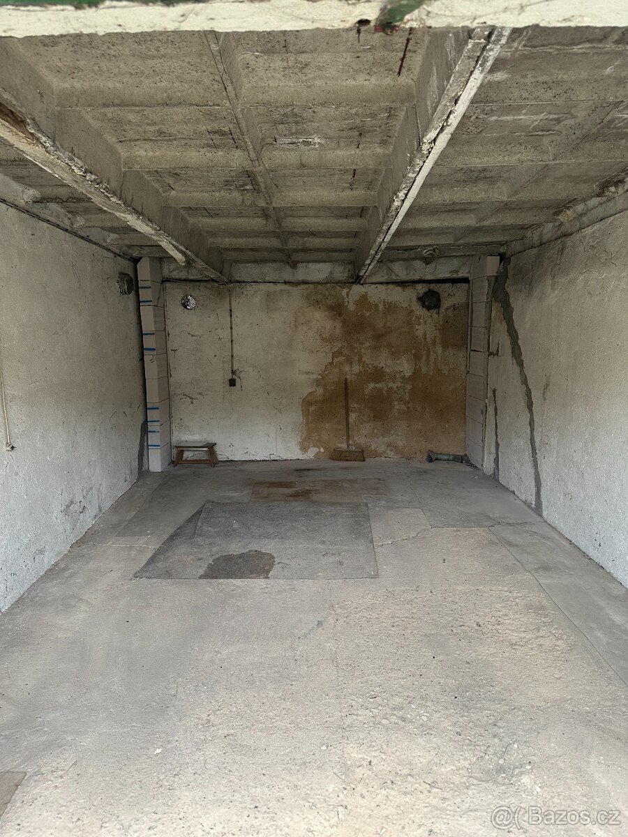 Garáž 27m2 Králův Dvůr/Beroun, Elektřina - 6