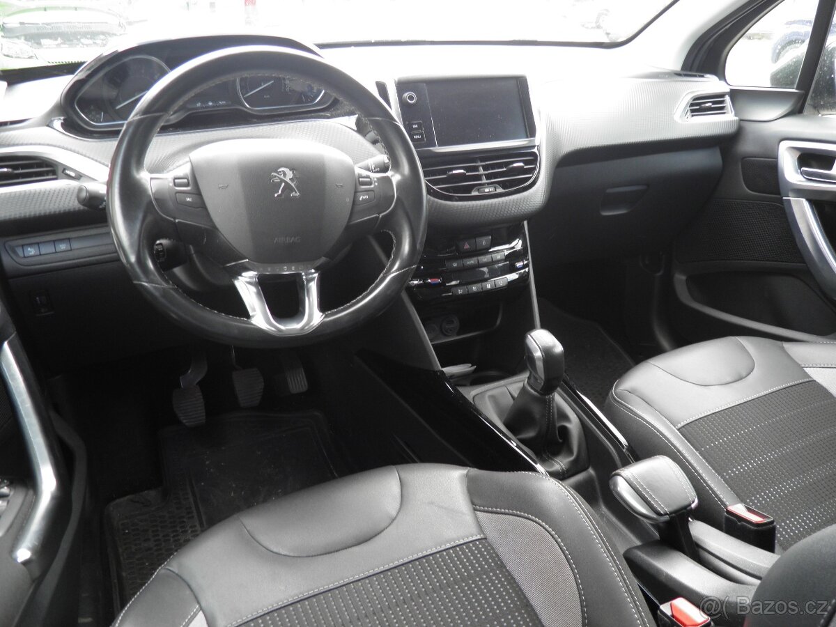 Peugeot 2008 1,2 2018 - 6