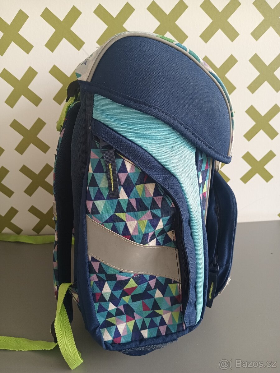 Dívčí školní batoh/aktovka Frozen Elsa a Anna + text.baťůžek - 6