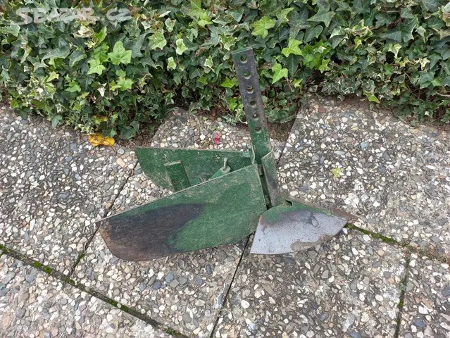 Prodám malotraktor Rustica AGM 1 s vlečkou +příslušenství - 6