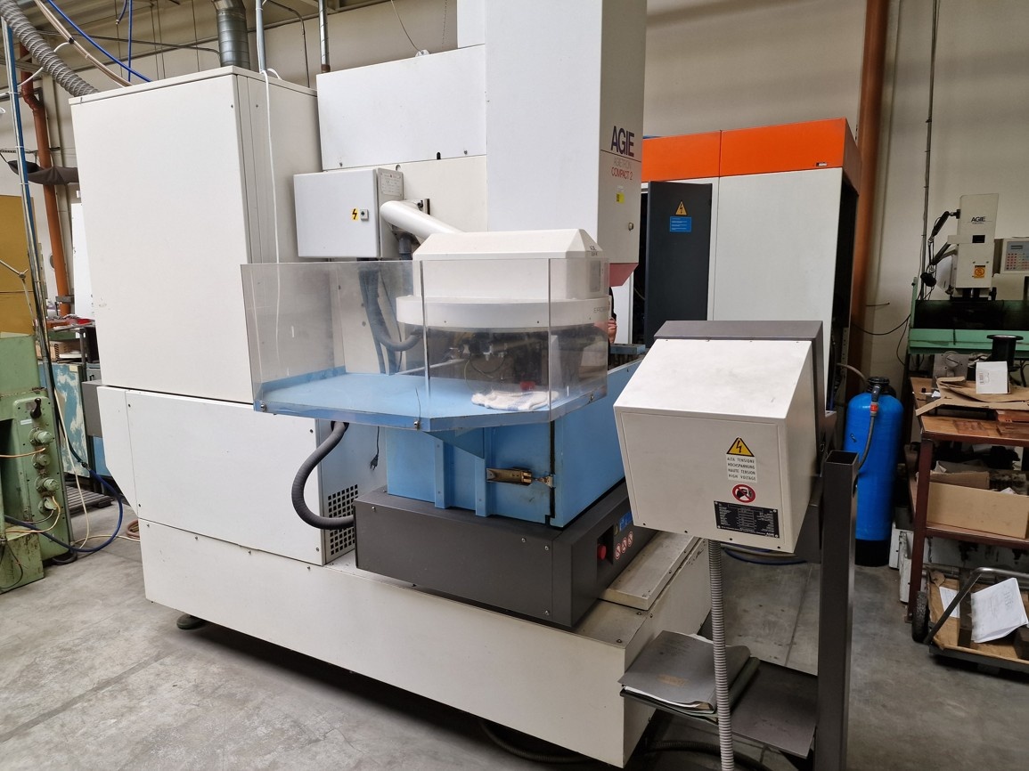 Elektroerozivní CNC hloubička AGIETRON COMPACT 2 - 6