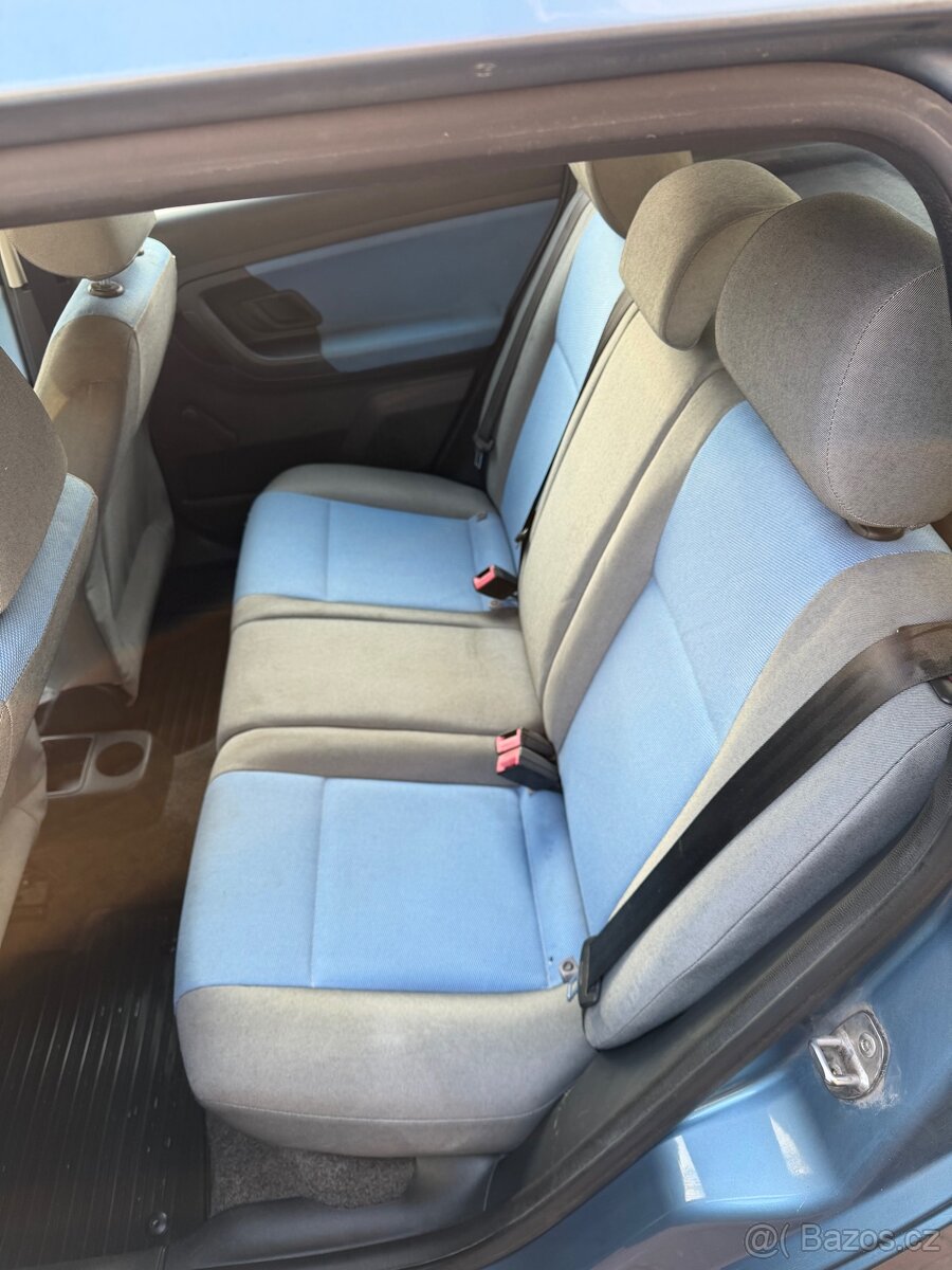 Škoda fabia 1.2 - 6