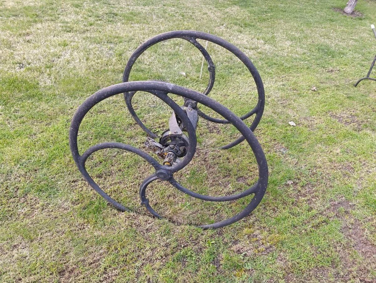 staré zemědělské nářadí - dekorace - 6