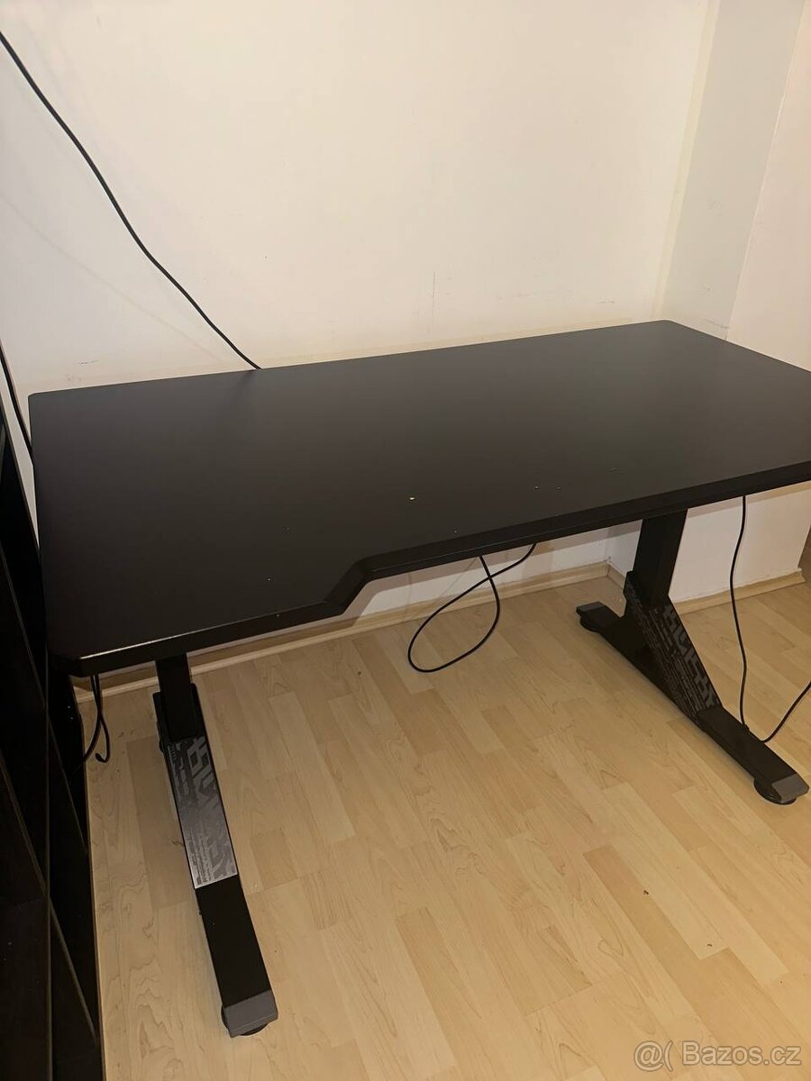 Polohovací herní stůl, elektrický/černý - 6