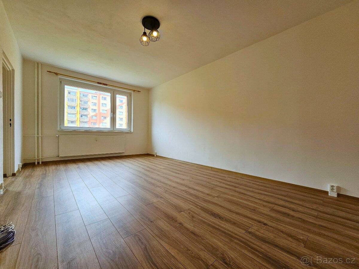 Podnájem bytu 2+1, ul. Na Borku, Jirkov - 6