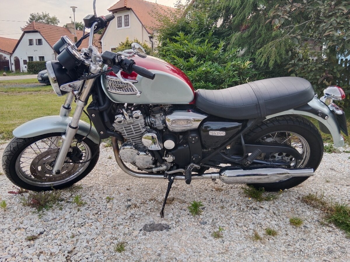 Triumph Thunderbird 900 - 6