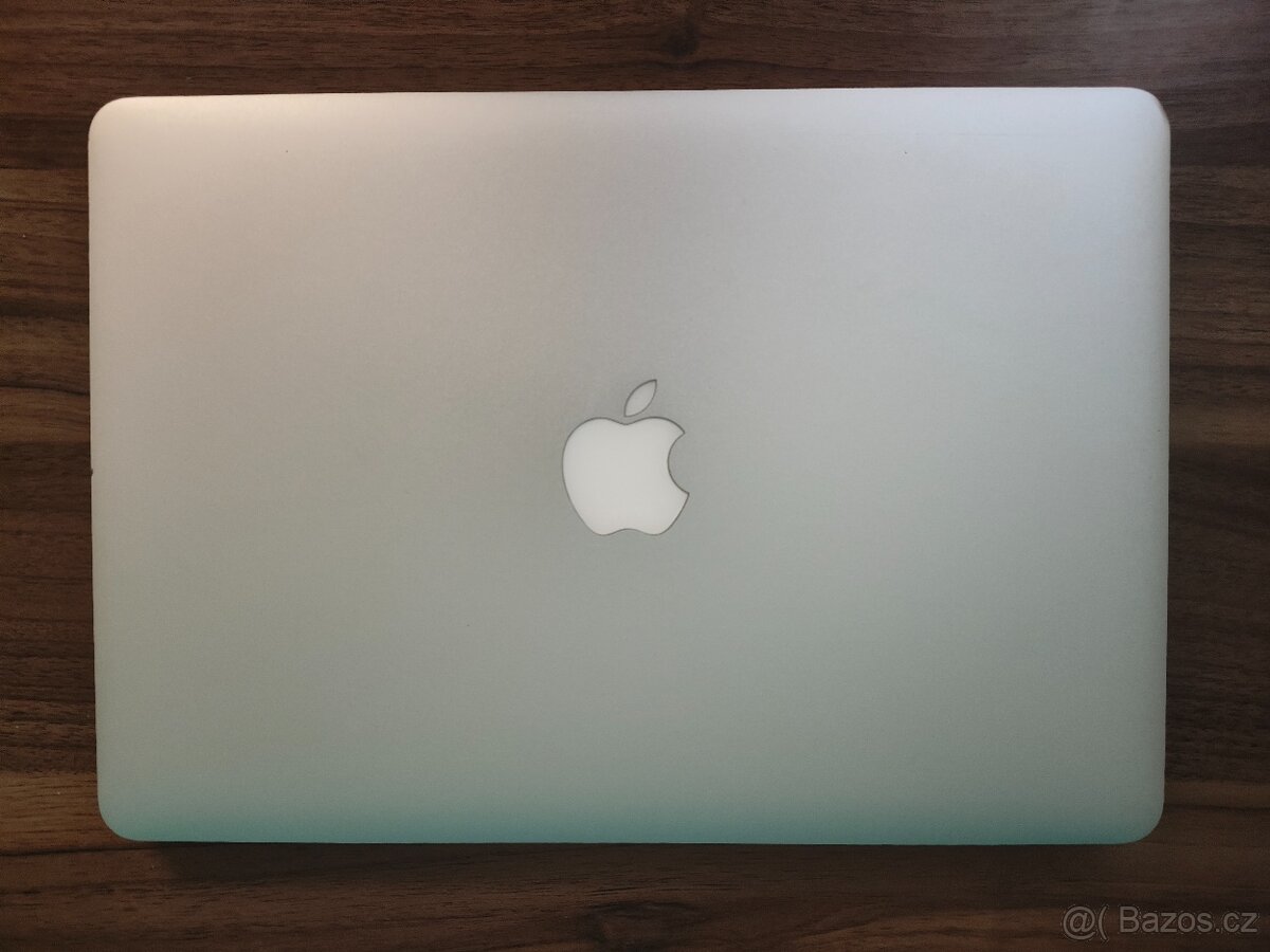 MacBook Air 2017 | i5 • 8GB • 256GB - 6