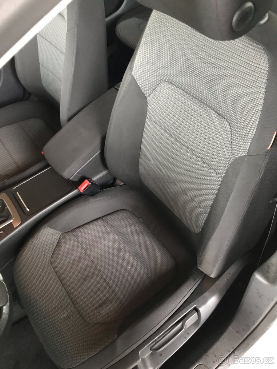 VW Passat B7 Variant 2.0tdi - 6