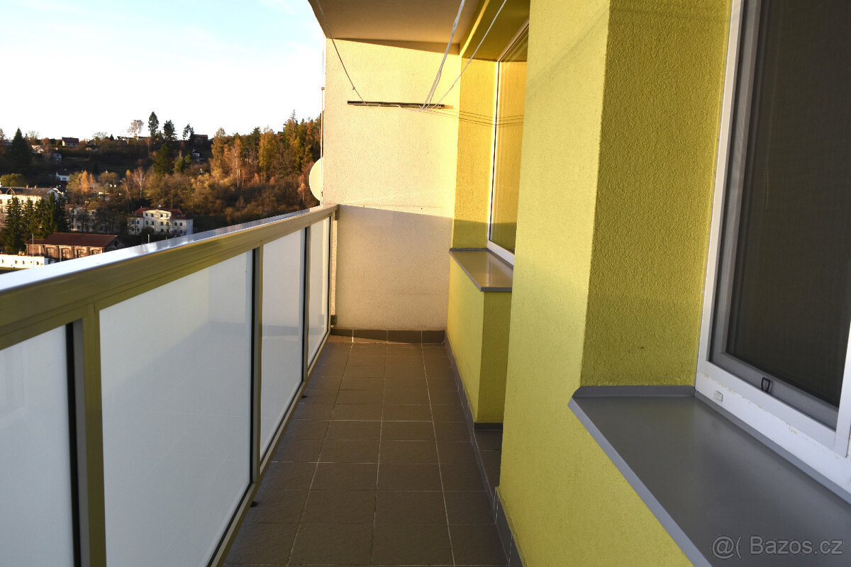 Náchod - pronáme bytu 3+1 s lodžií - 6