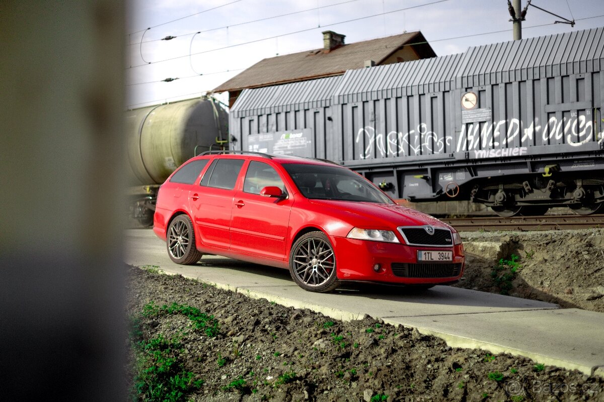 Škoda Octavia 2 RS 2.0TDI - Na opravu - 6