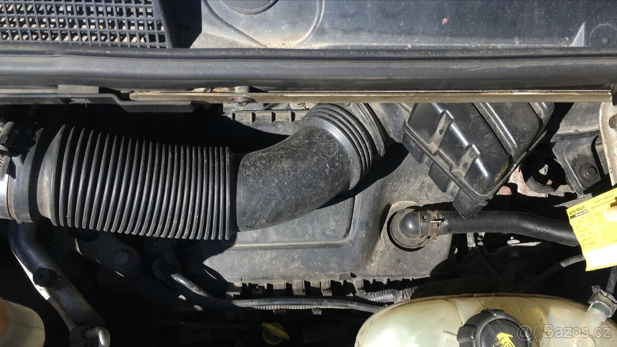 Prodám Renault Trafic 1.6 dCi 115 L1H1 (85 kW) - nepojízdný - 6