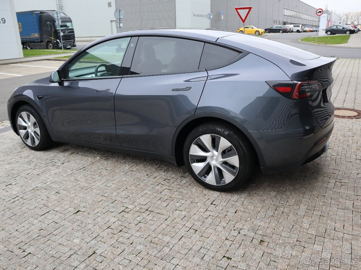 Tesla Model Y Long Range, Dual Motor, rv.2022 - 6