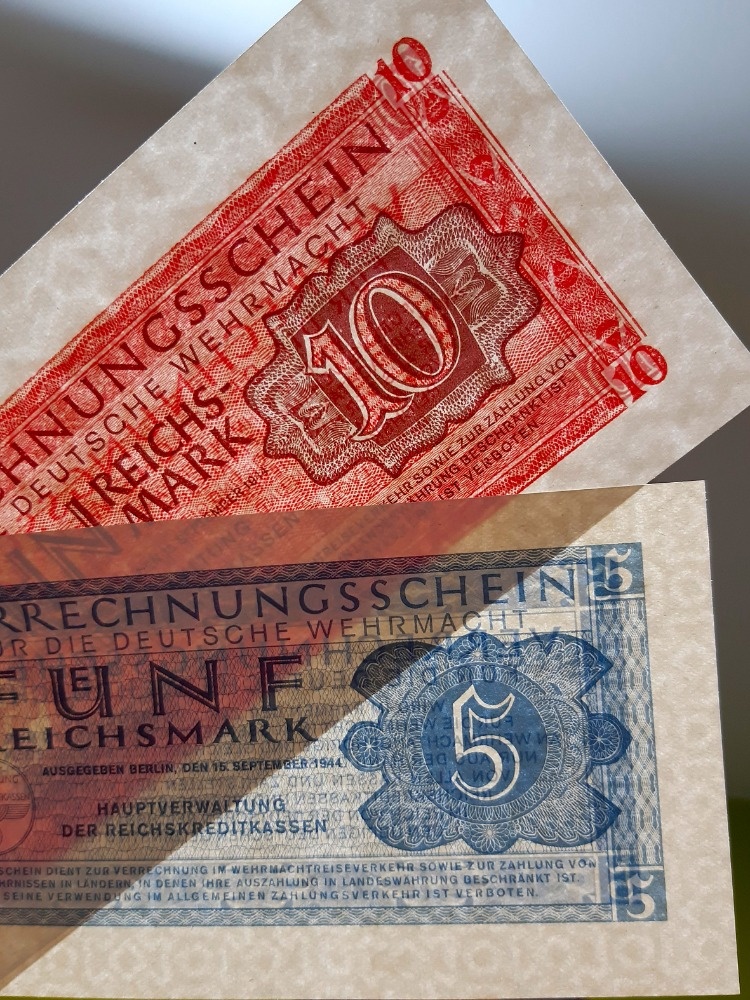 Originální sada bankovekWehrmachtu 1,5,10,50 Reichsmark 1944 - 6