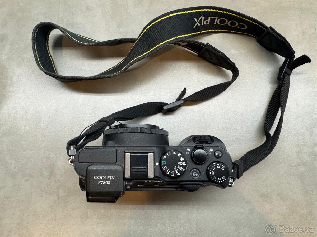 Nikon Coolpix P7800 - 6