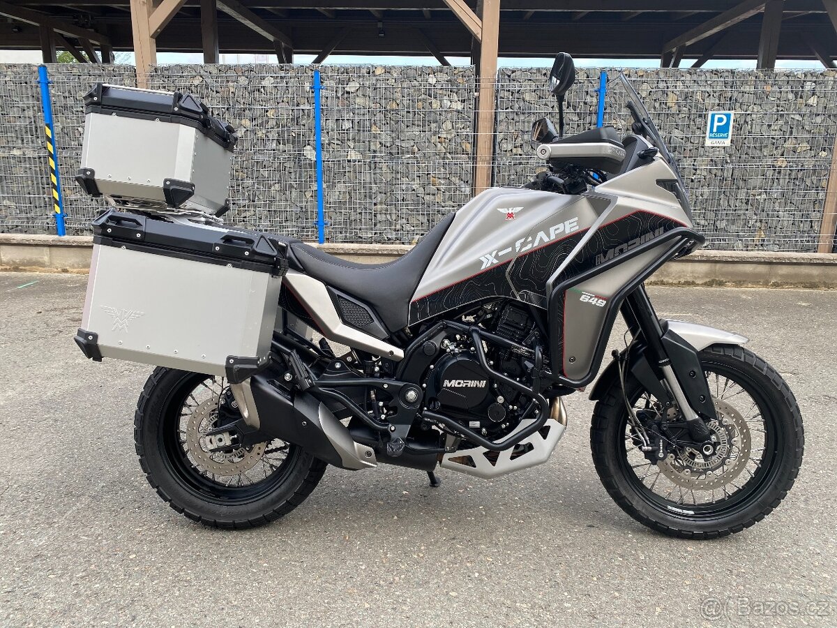 Moto Morini X-Cape 650 + sada kufrů v ceně 10 000 Kč - 6