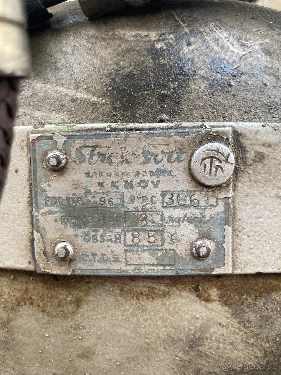 Vzduchový kompresor 380V - 6