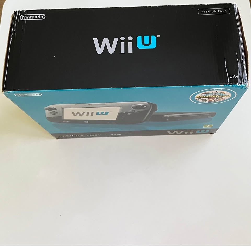 Nintendo Wii U PREMIUM PACK 32 GB - 6