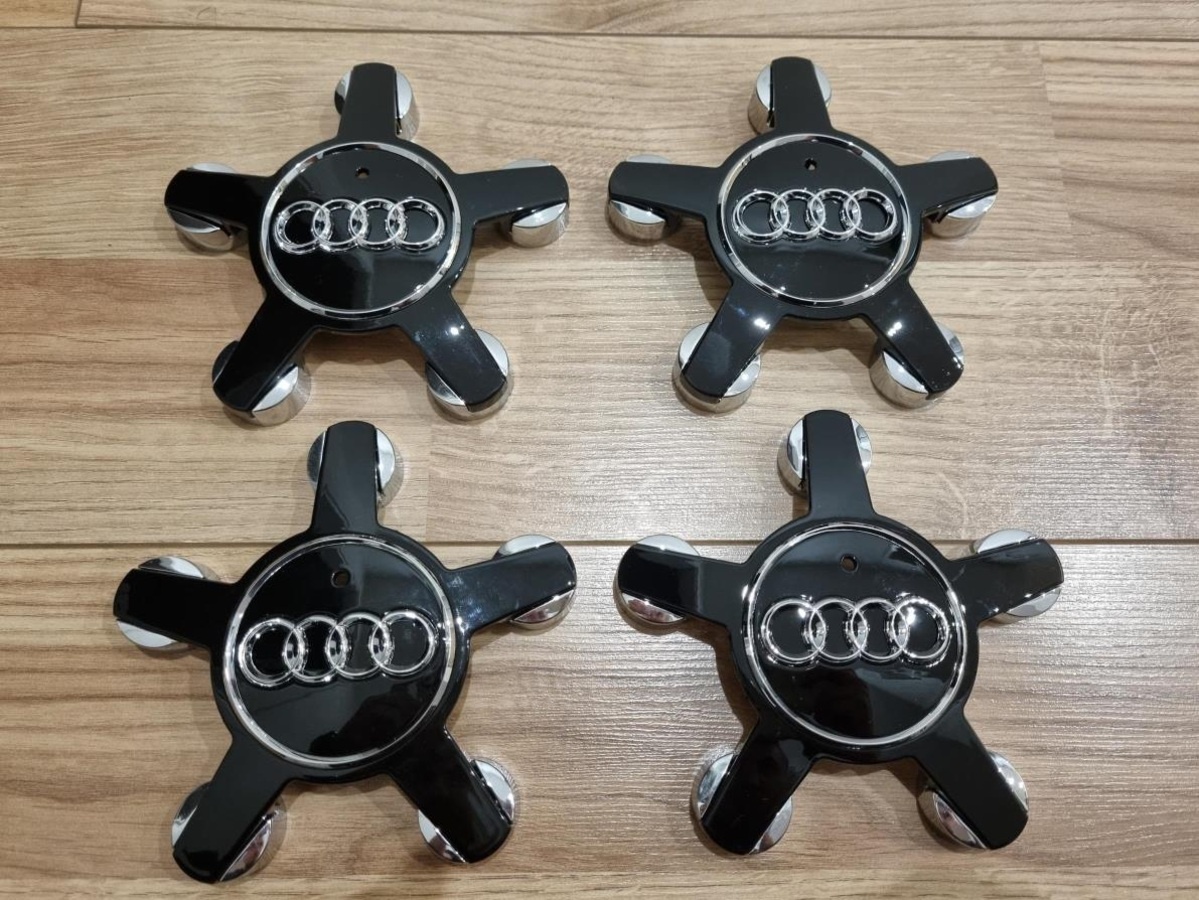 Poklicky AUDI hviezdice kryty stredu disku kol - 6