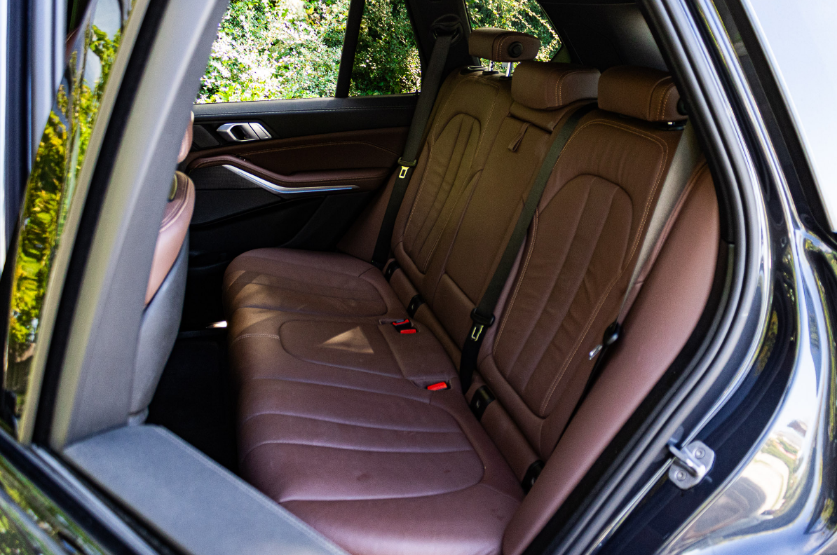 BMW X5 xDrive45e 290kW / TOP STAV / HarmanKardon / FULL LED - 6