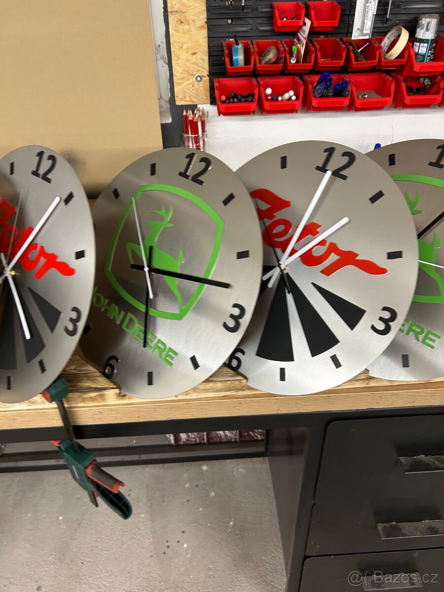 Hodiny Zetor, john deer - 6