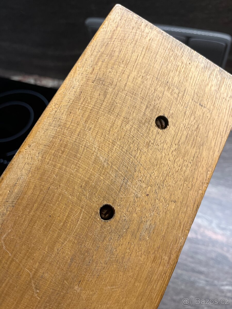 Soška slévač na podstavci - 6