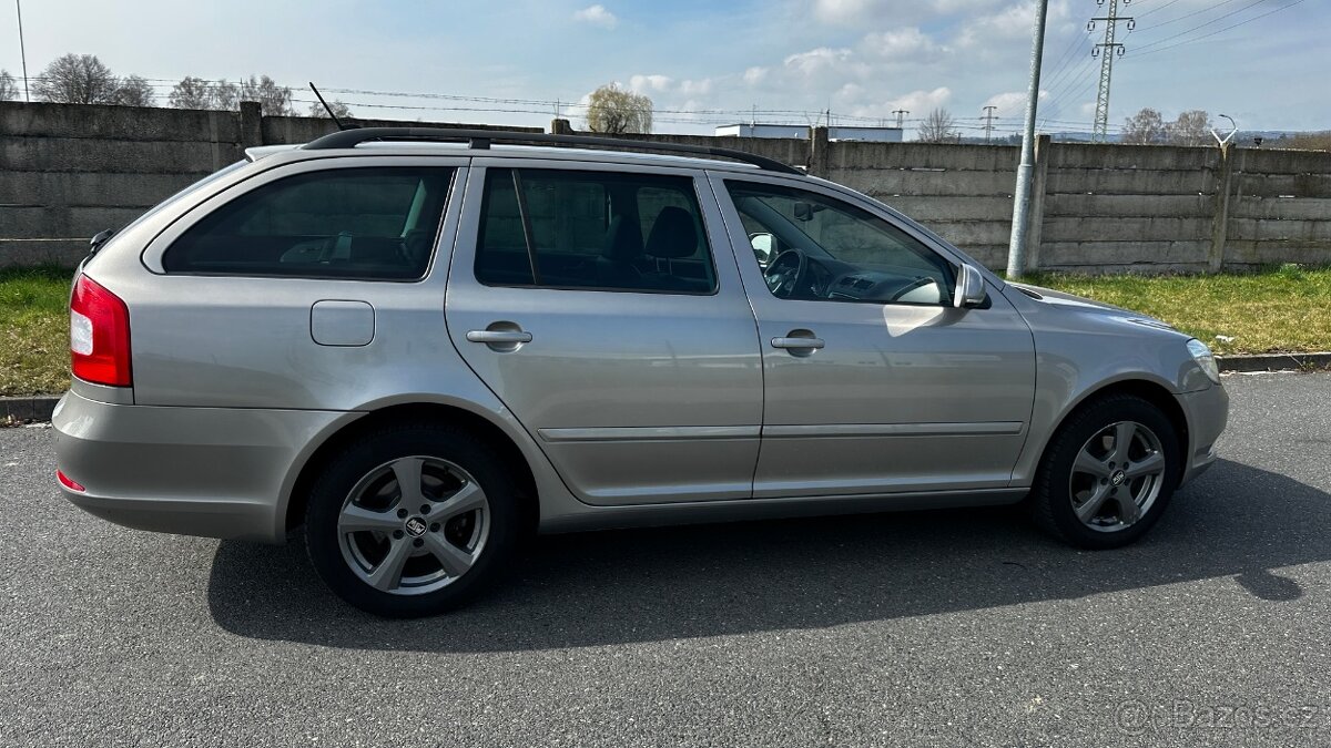 ŠKODA OCTAVIA 2.0 TDI DSG - 6