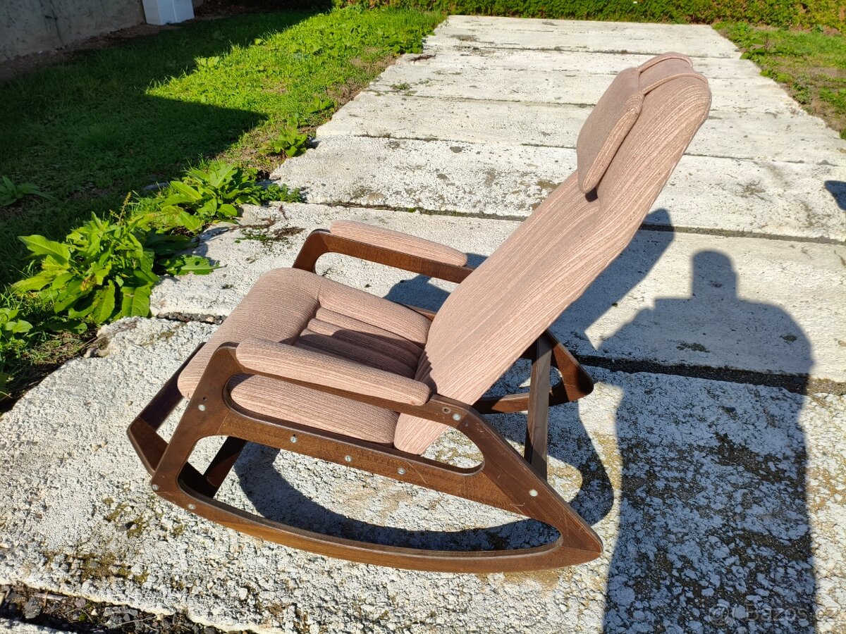 Staré desigenové houpací retro křeslo ÚLUV - 6
