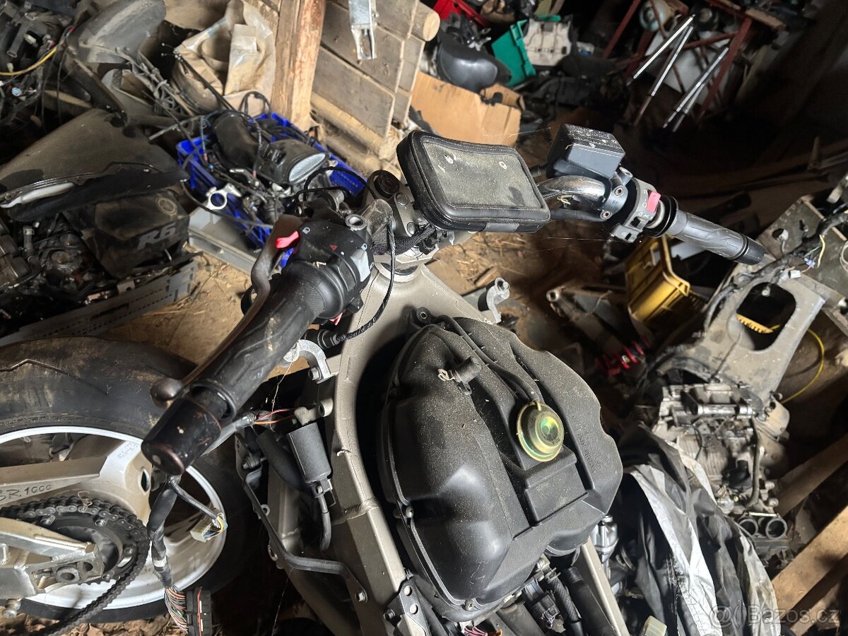 Rozprodam Yamaha TDM 900 01-13 na nahradni dily - 6